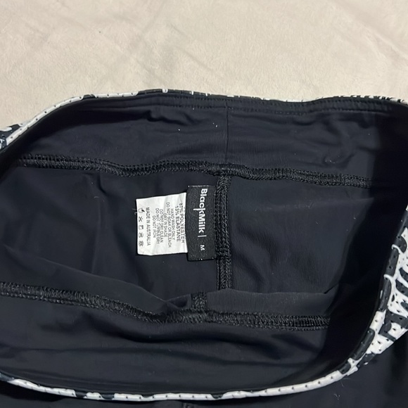 Blackmilk short - Picture 3 of 3